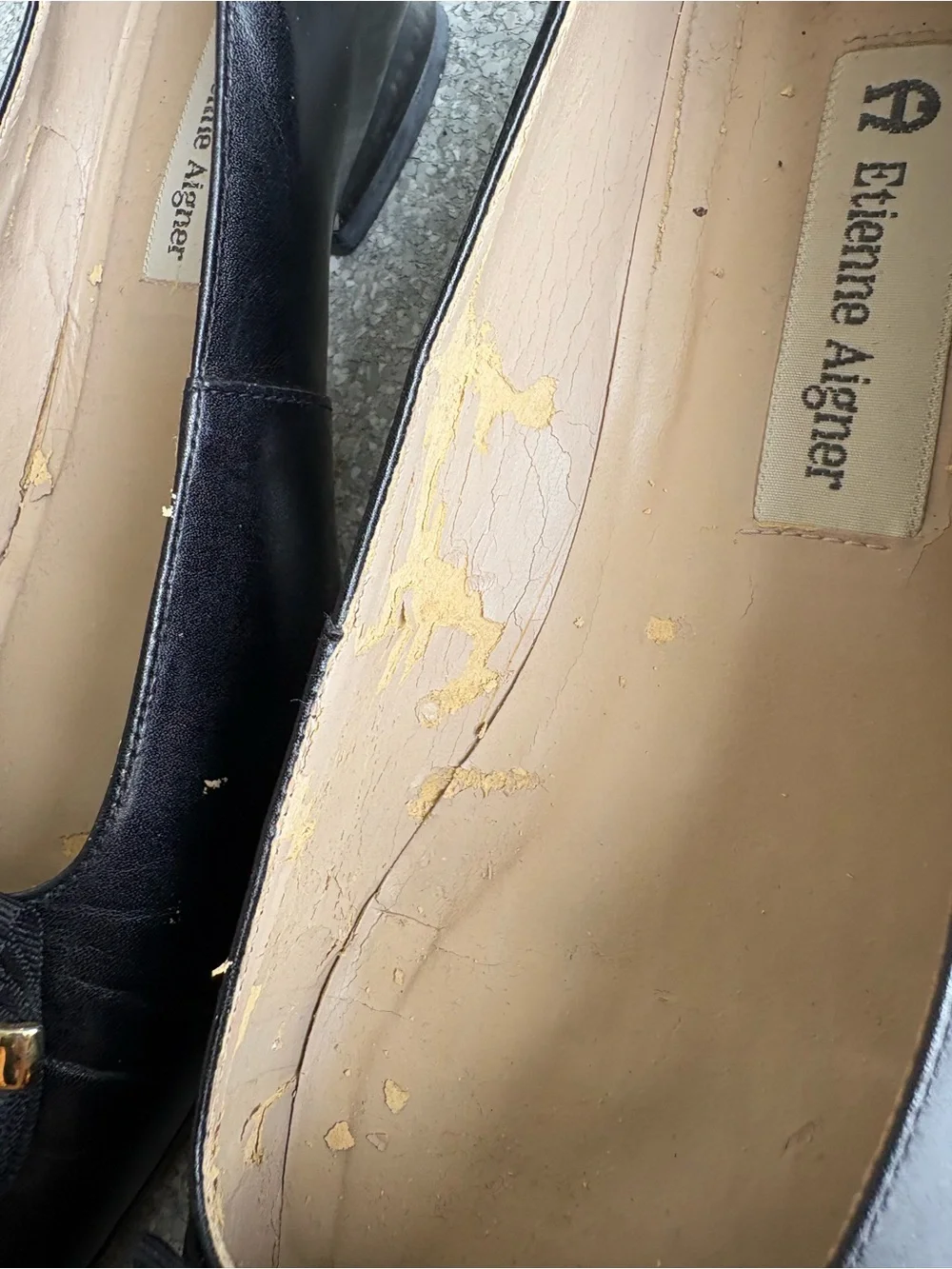 Vintage Etienne Aigner pumps size 9